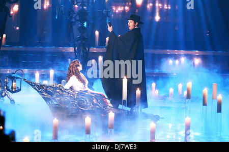 Braunschweig, Germany. 23rd Nov, 2013. Actors perform the musical 'Phantom of the Opera' for the ZDF entertainment show 'Willkomen bei Carmen Nebel' (Welcome to Carmen Nebel) at the Volkswagenhalle in Braunschweig, Germany, 23 November 2013. Photo: BODO SCHACKOW/dpa/Alamy Live News Stock Photo