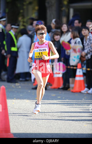 Yokohama, Kanagawa, Japan. 17th Nov, 2013. Remi Nakazato (JPN) Marathon : 5th Yokohama Women's Marathon in Yokohama, Kanagawa, Japan . © Hitoshi Mochizuki/AFLO/Alamy Live News Stock Photo