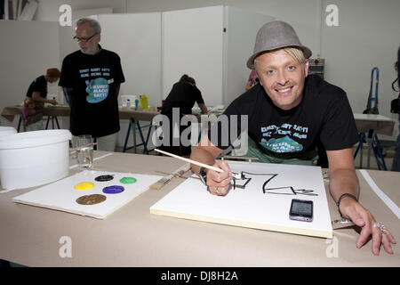 Ross Antony launches charity art project 'Kunst macht satt' at Otto-Studios. Hamburg, Germany - 04.07.2012 Stock Photo