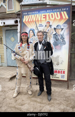 Erol Sander, Timothy Peach at a photocall promoting the new 'Winnetou II' show at Karl-May-Spiele Bad Segeberg. Bad Segeberg, Germany - 15.06.2012 Stock Photo