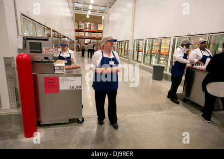 Food samples given out to COSTCO warehouse store shoppers at new store in Cedar Park, Texas Stock Photo