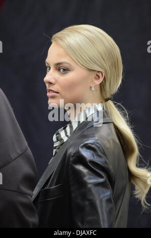 Margot Robbie filming scenes for 'The Wolf of Wall Street' in Manhattan