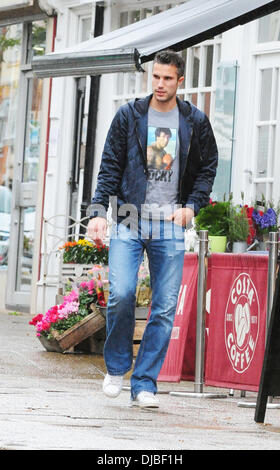 Manchester United footballer Robin van Persie out and about in his new town Manchester, England - 20.09.12 Stock Photo