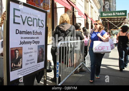 Atmosphere A long line of people wait outside Barnes & Noble in Union Square, hours ahead of an appearance by Johnny Depp to promote the book 'Life After Death: Damien Echols' New York City, USA – 21.09.12 Stock Photo