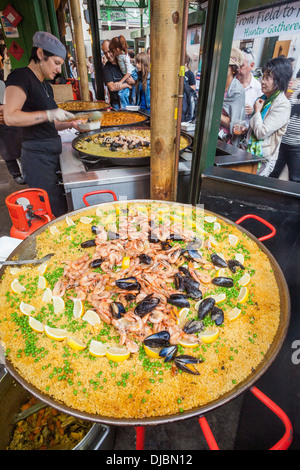 England, London, Southwark, Borough Market, Giant Paella Stock Photo