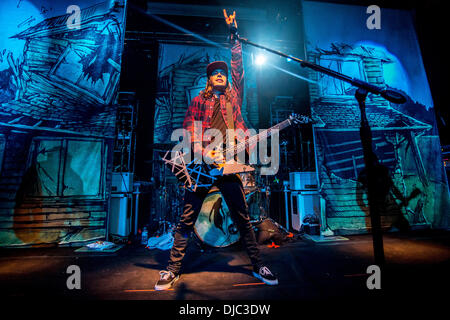 Milan, Italy. 25th November 2013. The American post-hardcore band PIERCE THE VEIL performs live at the music club Alcatraz opening the show of Bring Me The Horizon Credit:  Rodolfo Sassano/Alamy Live News Stock Photo