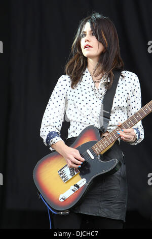 Laura-Mary Carter of Blood Red Shoes Reading Festival - Day One-Performances Reading, England - 25.08.12 Stock Photo