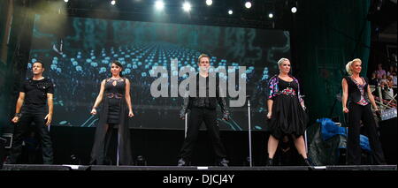 Steps performing live at Newmarket Racecourse Suffolk, England - 25.08.12 Stock Photo