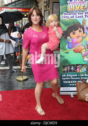 Natalie Cassidy and daughter Eliza Celebrity & Press Performance of Nickelodeon's Dora the Explorer at the Apollo Theatre - arrivals London, England - 29.08.12 Stock Photo