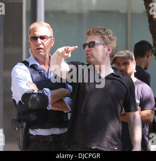 Kevin Costner, Kenneth Branagh Filming scenes for 'Jack Ryan' in Manhattan New York City, USA - 01.09.12 Stock Photo