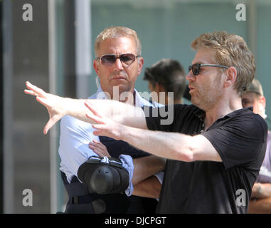 Kevin Costner, Kenneth Branagh Filming scenes for 'Jack Ryan' in Manhattan New York City, USA - 01.09.12 Stock Photo