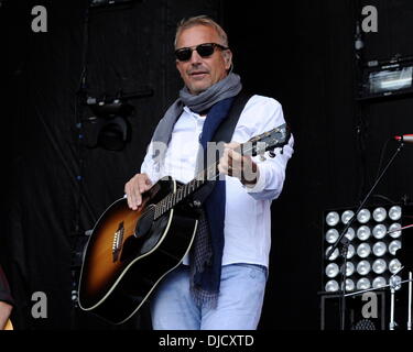 Kevin Costner performs at the 1st Annual 'Boots and Hearts Music Festival'. Bowmanville, Canada - 10.08.12 Stock Photo