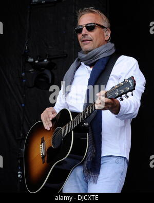 Kevin Costner performs at the 1st Annual 'Boots and Hearts Music Festival'. Bowmanville, Canada - 10.08.12 Stock Photo