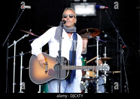 Kevin Costner performs at the 1st Annual 'Boots and Hearts Music Festival'. Bowmanville, Canada - 10.08.12 Stock Photo