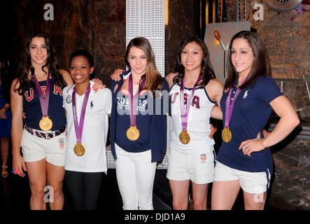 Aly Raisman, Gabby Douglas, McKayla Maroney, Jordyn Wieber and Kyla Ross US Women's Gymnastics Team attending a Lighting Ceremony at the Empire State Building New York City, USA - 14.08.12 Stock Photo