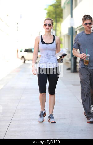 Jennifer Lawrence leaving the gym Los Angeles, California - 14.08.12 Stock Photo