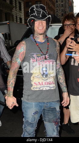 DJ Ashba Celebrities are photographed outside of their hotel in midtown Manhattan New York City, USA - 14.08.12 Stock Photo