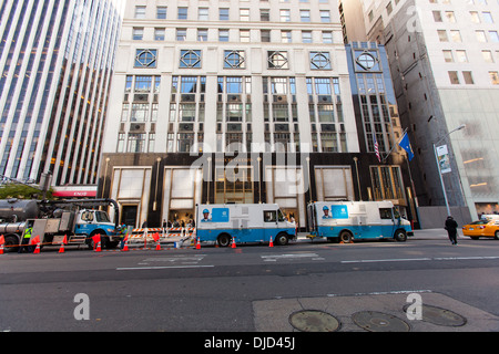 Bergdorf Goodman Department Store, Fifth Avenue, Manhattan, New York City, United States of America. Stock Photo