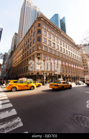 Saks & Company department store, Fifth Avenue, Manhattan, New York City, United States of America. Stock Photo