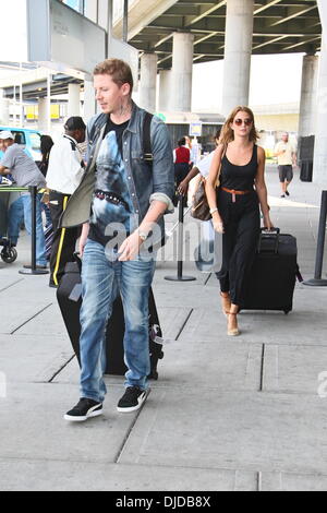 Millie Mackintosh arriving at JFK airport for her birthday weekend with her  boyfriend - Mirror Online