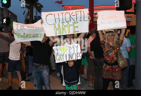 Jessica "Sugar" Kiper from Survivor: Gabon, Survivor :Heroes vs Stock