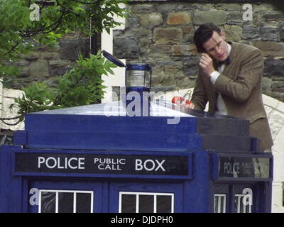 Matt Smith Matt Smith filming a scene for series seven of the popular BBC sci-fi series Dr Who. The Doctor, climbs a ladder and changes a bulb in the lamp on the top of the TARDIS. He proceeds to leave a voice-mail message for Amy Pond and Rory Williams. Stock Photo