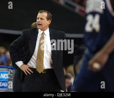 Texas coach Rick Barnes in the second half of a West Regional NCAA ...