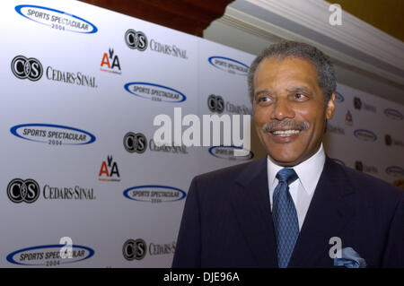 Jun 27, 2004; Los Angeles, CA, USA; BERNARD PARKS is honored at The 19th Annual Cedars-Sinai Medical Center Sports Spectacular. Stock Photo