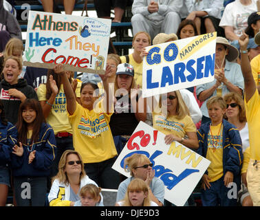 Jul 08, 2004; Long Beach, CA, USA; Fans cheer for their swimmers during the second day of Olympic qualifying. Stock Photo