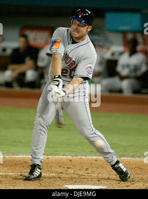 Jul 9, 2004; Miami, FL, USA; New York Mets' pinch hitter KARIM GARCIA strikes out swinging in the 7th inning during the New York Mets v.Florida Marlins baseball game, Friday July 9, 2004 at Pro Player Stadium in Miami, FL. The New York Mets defeated the Florida Marlins 6-3. Stock Photo