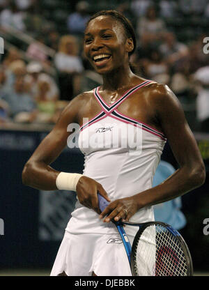 Jul 20, 2004; Carson, CA, USA; VENUS WILLIAMS demolishes Ashley Harkleroad  6-2, 6-1 at The JPMorgan Chase Open at The Home Depot Center in Carson. Stock Photo