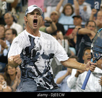 Andy Roddick of the U.S. reacts during his semifinal match against ...