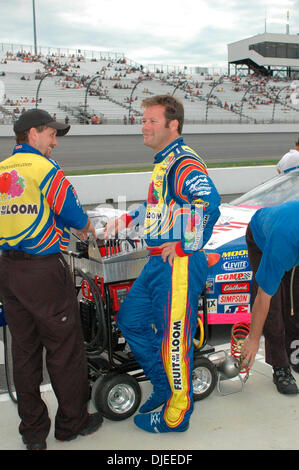 Sep 09, 2004; Richmond, VA, USA ; ROBBY GORDON waits his turn to qualify for the Emerson Radio 250 at the Richmond International Raceway. Stock Photo