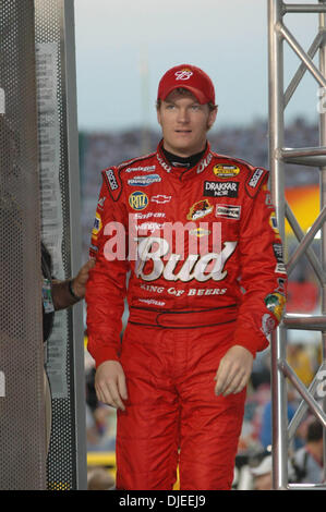 Sep 11, 2004; RIchmond, VA, USA; DALE EARNHARDT JR being introduced at the 'Chevy Rock and Roll 400' at the Richmond International Raceway. Stock Photo