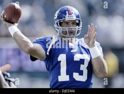 Sep 12, 2004; Philadelphia, PA, USA; NY Giants' quarterback ELI MANNING  looks at the sideline for a play in the 4th quarter of the New York Giants  v. Philadelphia Eagles football game