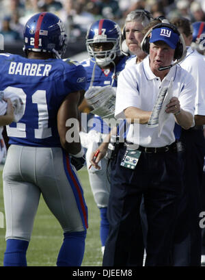 Sep 12, 2004; Philadelphia, PA, USA; NY Giants' quarterback ELI MANNING  looks at the sideline for a play in the 4th quarter of the New York Giants  v. Philadelphia Eagles football game