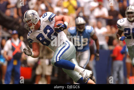 Oct 31, 2004; Irving, TX, USA; NFL Football: The Dallas Cowboys' EDDIE  GEORGE gains some ground against the Detroit Lions during the first half at  Texas Stadium Stock Photo - Alamy