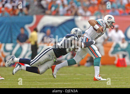 Terrell Owens #81 of the Dallas Cowboys in action during the Dallas Cowboys  37-20 victory over the Miami Dolphins at Dolphin Stadium in Miami Gardens,  Florida.