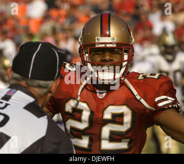 2007 - San Francisco, California, U.S. - San Francisco 49ers vs New Orleans Saints at Monster PARK Sunday, October  28, 2007.San Francisco 49ers cornerback Nate Clements #22 complains to ref. (Credit: © Al Golub/ZUMApress.com) Stock Photo