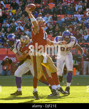 San Francisco, California, USA. 9th Jan, 1988. San Francisco 49ers vs  Minnesota Vikings at Candlestick Park Saturday, January 9, 1988. Vikings  beat 49ers 36-24. Minnesota Punter Bucky Scribner Credit: Al Golub/ZUMA  Wire/Alamy