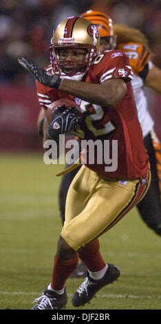 Dec. 15, 2007 - San Francisco, California, U.S. - San Francisco 49ers vs Cincinnati Bengals at Monster PARK. San Francisco 49ers wide receiver Darrell Jackson #82 runs after catching pass. (Credit: © Al Golub/ZUMApress.com) Stock Photo