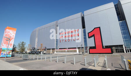 Feb 01, 2008 - GLENDALE, Arizona, USA - The University of Phoenix Stadium in Glendale, Arizona is the site for Super Bowl XLII. The distinctive design was created by international architect Peter Eisenman specifically for the Glendale location.    (Credit Image: Stock Photo