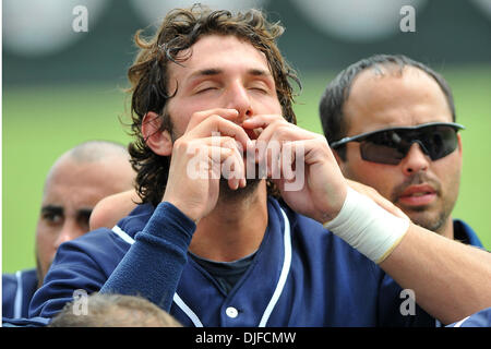 FIU Golden Panthers INF Garrett Wittels (10) pre game..The Texas A&M Aggies defeated the FIU Golden Panthers 17-3 in the NCAA regionals at Alex Rodriguez Park in Coral Gables, Florida. (Credit Image: © Ron Hurst/Southcreek Global/ZUMApress.com) Stock Photo