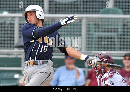 FIU Golden Panthers INF Garrett Wittels (10). The Texas A&M Aggies defeated the FIU Golden Panthers 17-3 in the NCAA regionals at Alex Rodriguez Park in Coral Gables, Florida. (Credit Image: © Ron Hurst/Southcreek Global/ZUMApress.com) Stock Photo