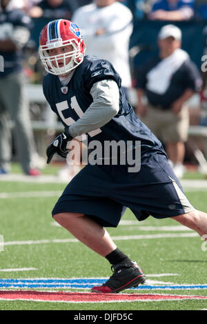 Buffalo Bills linebacker Paul Posluszny (#51) during a minicamp event at Ralph Wilson Stadium in Orchard Park, New York. (Credit Image: © Mark Konezny/Southcreek Global/ZUMApress.com) Stock Photo