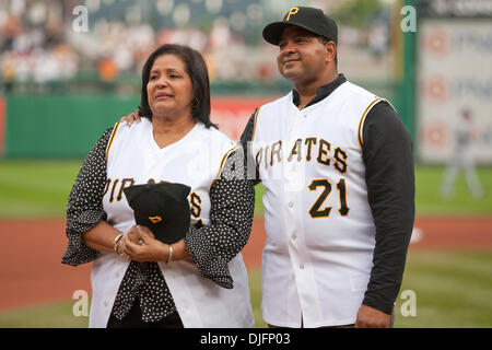 19 June 2010:  Vera Clemente and Louis Clemente, the wife and son of the late Hall of Famer Roberto Clemente are introduced to the 38,008 fans in attendance at PNC Park as the Pittsburgh Pirates celebrate the 50th anniversary of the 1960 World Series Championship over the New York Yankees prior to the interleague game between the Cleveland Indians and Pittsburgh Pirates at PNC Park Stock Photo