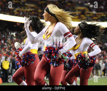 Landover, Maryland, USA. 25th Nov, 2013. Washington Redskins cheerleaders perform during a regular season match between the Washington Redskins and the San Francisco 49ers at FedEx Field in Landover, Maryland. Credit:  Action Plus Sports/Alamy Live News Stock Photo