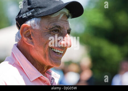 June 30, 2010 - Sylvania, Ohio, USA - 30 June 2010:  Jamie Farr during the Owens-Illinois Celebrity Pro-Am event of the Jamie Farr Owens Corning Classic presented by Kroger at Highland Meadows Golf Club in Sylvania, Ohio.   .Mandatory Credit: Scott W. Grau / Southcreek Global (Credit Image: © Southcreek Global/ZUMApress.com) Stock Photo