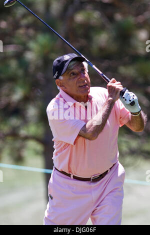 June 30, 2010 - Sylvania, Ohio, USA - 30 June 2010:  Jamie Farr during the Owens-Illinois Celebrity Pro-Am event of the Jamie Farr Owens Corning Classic presented by Kroger at Highland Meadows Golf Club in Sylvania, Ohio.   .Mandatory Credit: Scott W. Grau / Southcreek Global (Credit Image: © Southcreek Global/ZUMApress.com) Stock Photo