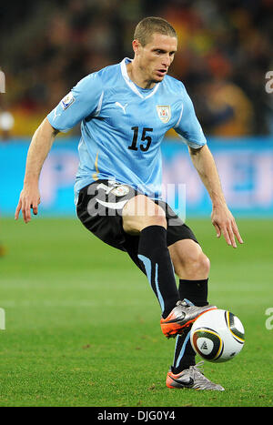 July 02, 2010 - Johannesburg, South Africa - Diego Perez of Uruguay in action during the 2010 FIFA World Cup Quarter Final soccer match between Uruguay and Ghana at Soccer City Stadium on June 02, 2010 in Johannesburg, South Africa. (Credit Image: © Luca Ghidoni/ZUMApress.com) Stock Photo